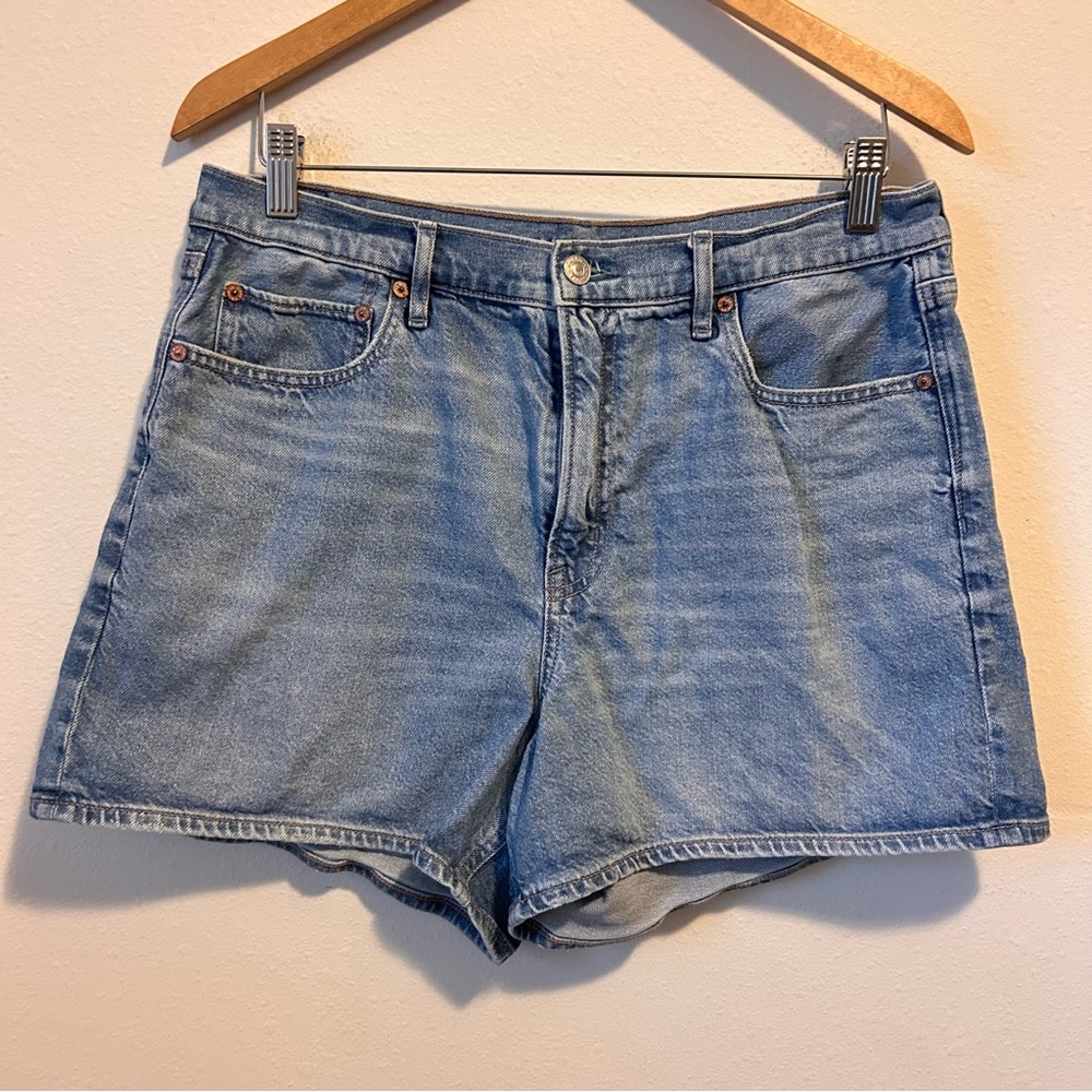 AE 12 Women’s Strigid Relax Short Medium Wash Denim Shorts